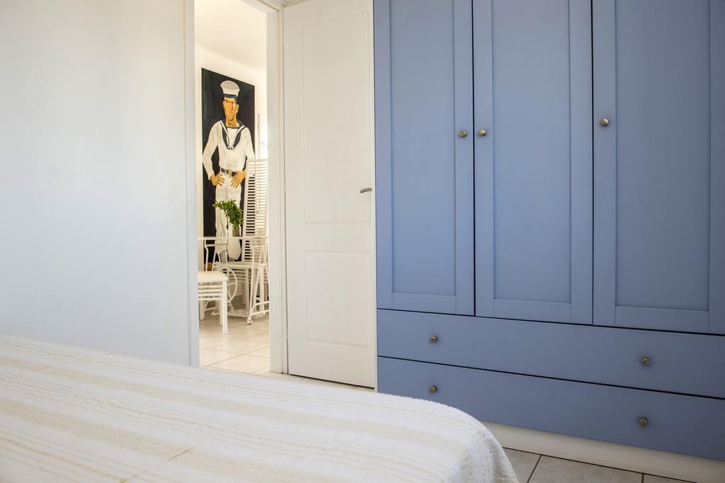Aiolos Home With Private Veranda And Amazing Sea Views, Paros Piso Livadi Exteriör bild