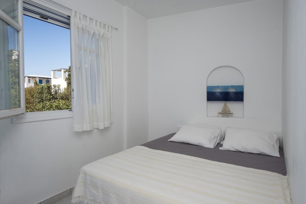 Aiolos Home With Private Veranda And Amazing Sea Views, Paros Piso Livadi Exteriör bild